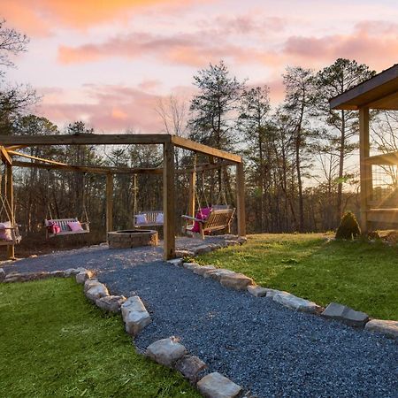 Pink Pines Avantstay Luxury Aesthetic Dream Home Indoor Pool Hot Tub Пиджен Фордж Екстериор снимка